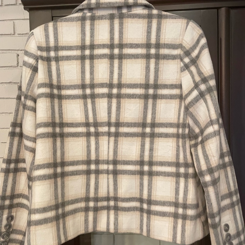 Bagatelle Collection soft plaid jacket size medium - Picture 10 of 10